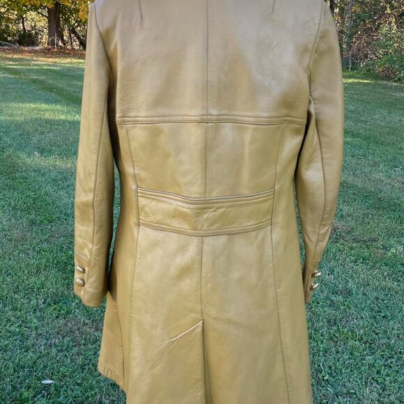 Vintage Golden Yellow Real Leather Jacket with unique button detailing - Picture 3 of 8